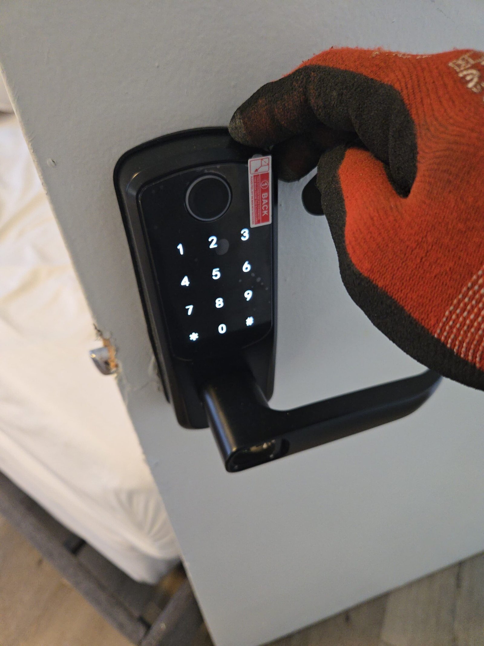 Electronic keypad lever opened after battery failure and reprogrammed by LRG Locksmith